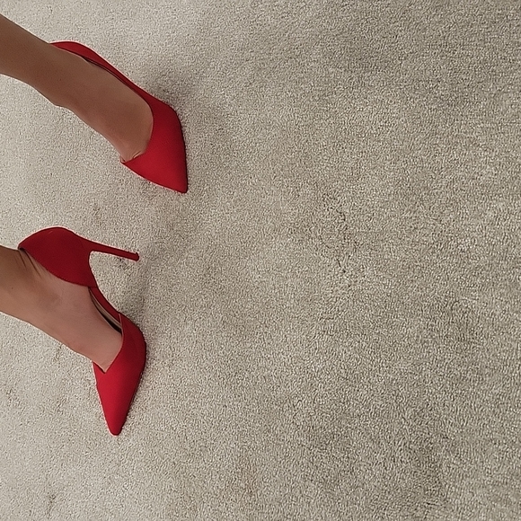 Heels - Picture 5 of 5